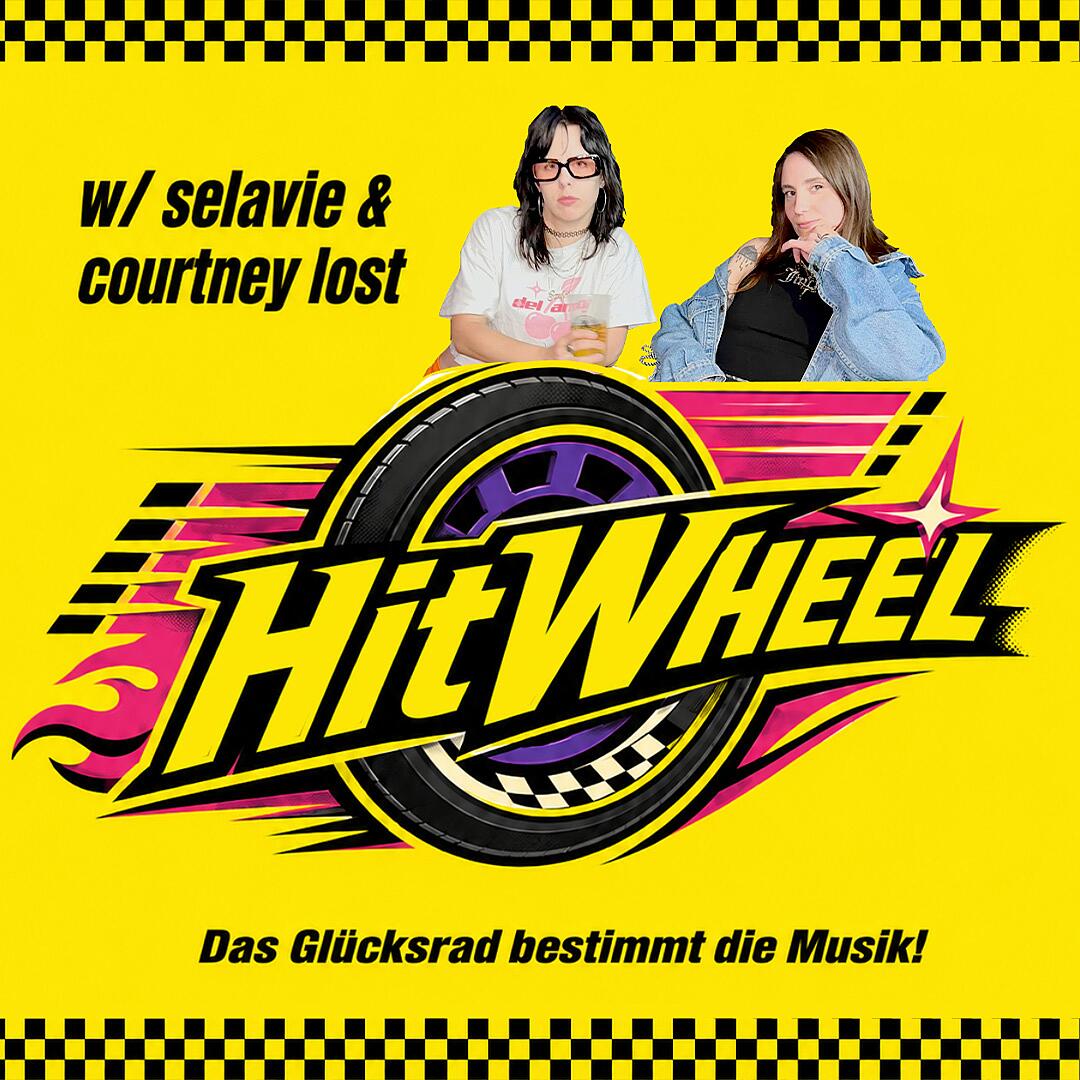 hitwheel, partygrafik mit zwei djs und glücksrad auf gelbem hintergrund