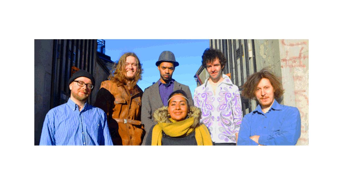 Kristin Amparo with Combo De la Musica