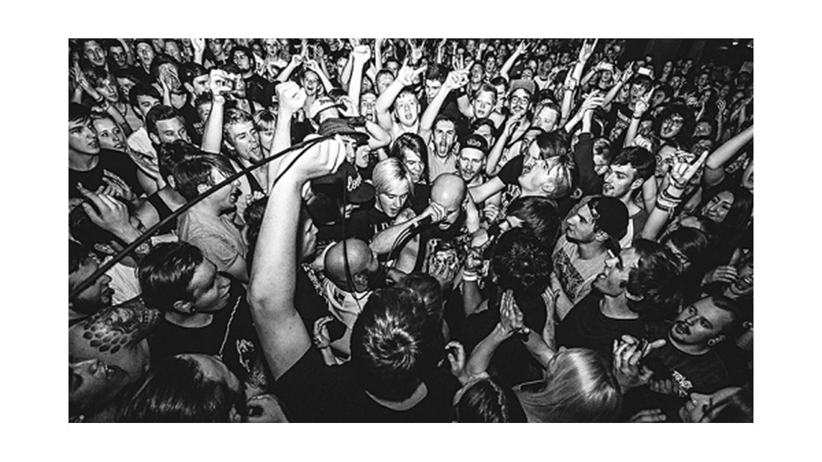 Deez Nuts / Being As An Ocean / Drive