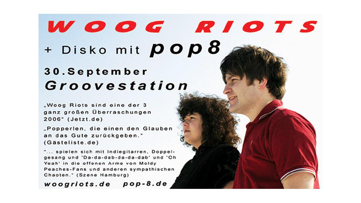 woog riots, konzertposter mit zwei personen und schriftzug